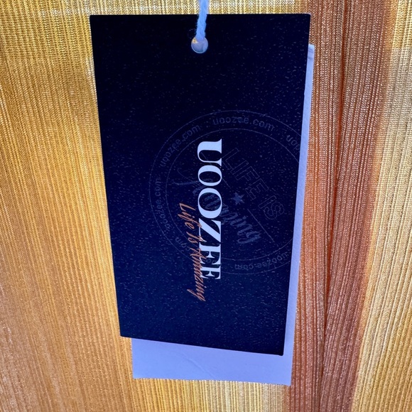 Elegant Gold Long Sleeve Jumpsuit-NWT-Size M - Picture 6 of 9